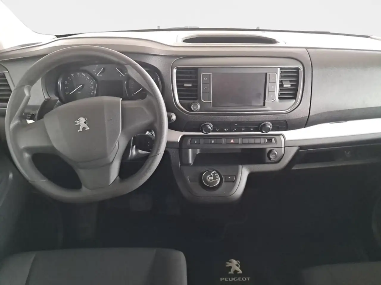 Peugeot Traveller — photo 17 sur 28