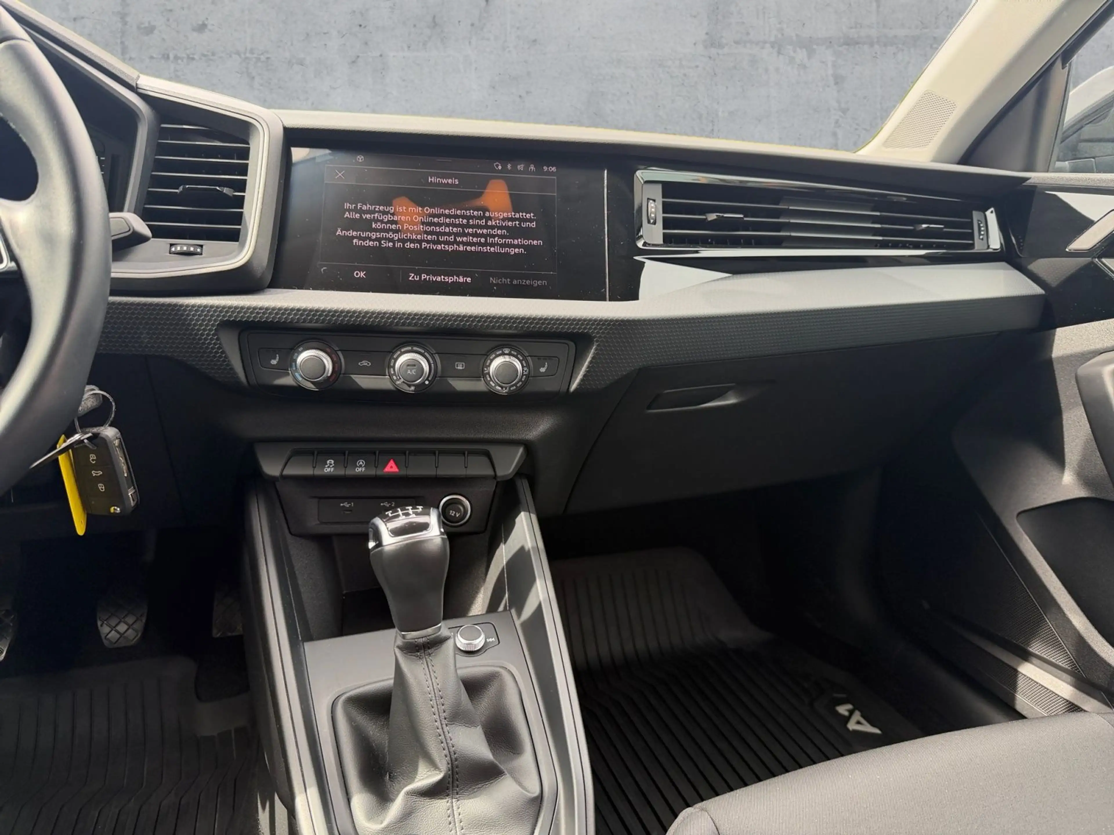 Audi A1 25 TFSI SHZ+PDC+DAB+KLIMA+BLUETOOTH — photo 11