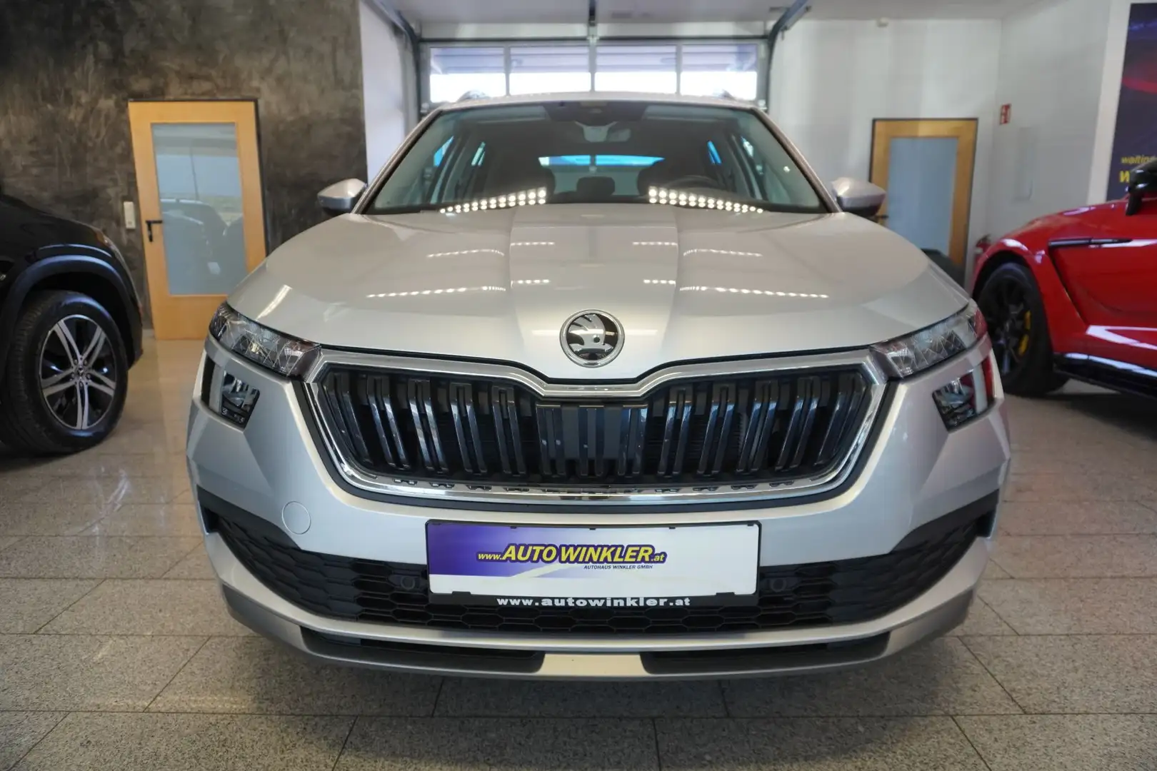 Skoda Kamiq 1,0 TSI Ambition Nvi/LED/PDC Silber - 2