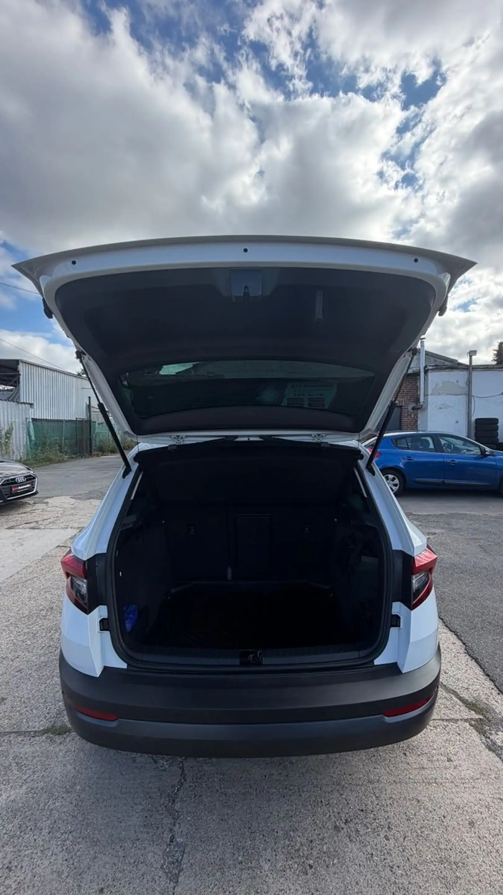 Skoda Karoq 1,5 1 Hand 81000km — photo 10
