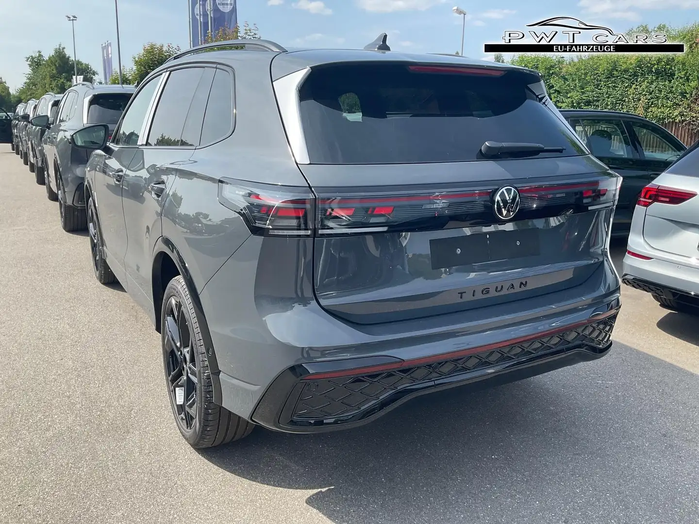 Volkswagen Tiguan 2.0 TDI 142 kW 4Motion R-Line DSG 4M Black, Led... Grau - 2