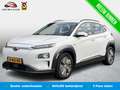 Hyundai KONA EV Premium 64 kWh SoH 92,2%  / Warmtepomp / 3 Fase Wit - thumbnail 1