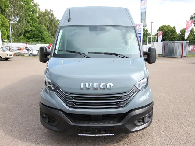 Iveco Daily 35 S 16 Hi-Matic 2.3 NAVI+LED+KAMERA+270°TÜR