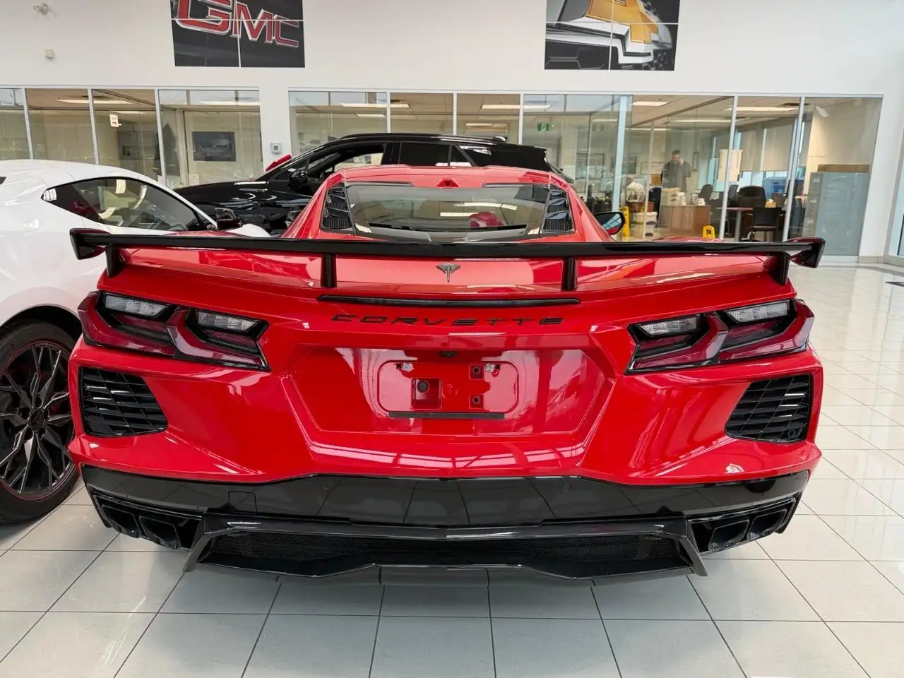 Chevrolet Corvette снимка Chevrolet Corvette