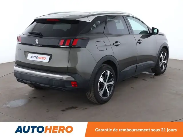 Peugeot 3008 view 6