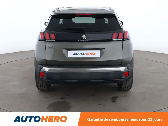 Peugeot 3008 view 5