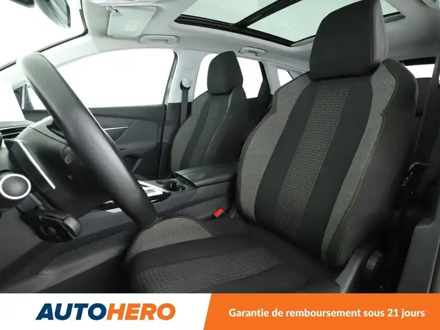 Peugeot 3008 view 10