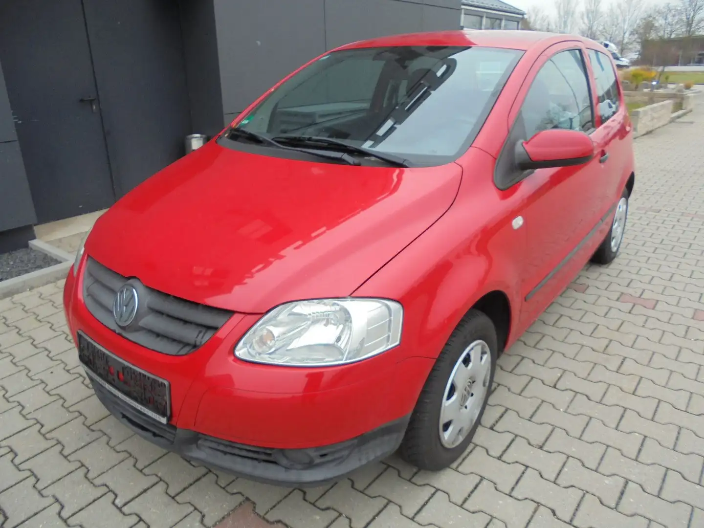 Volkswagen Fox VOX TÜV NEU Sitz heiz, 8 fach bereift Rot - 1