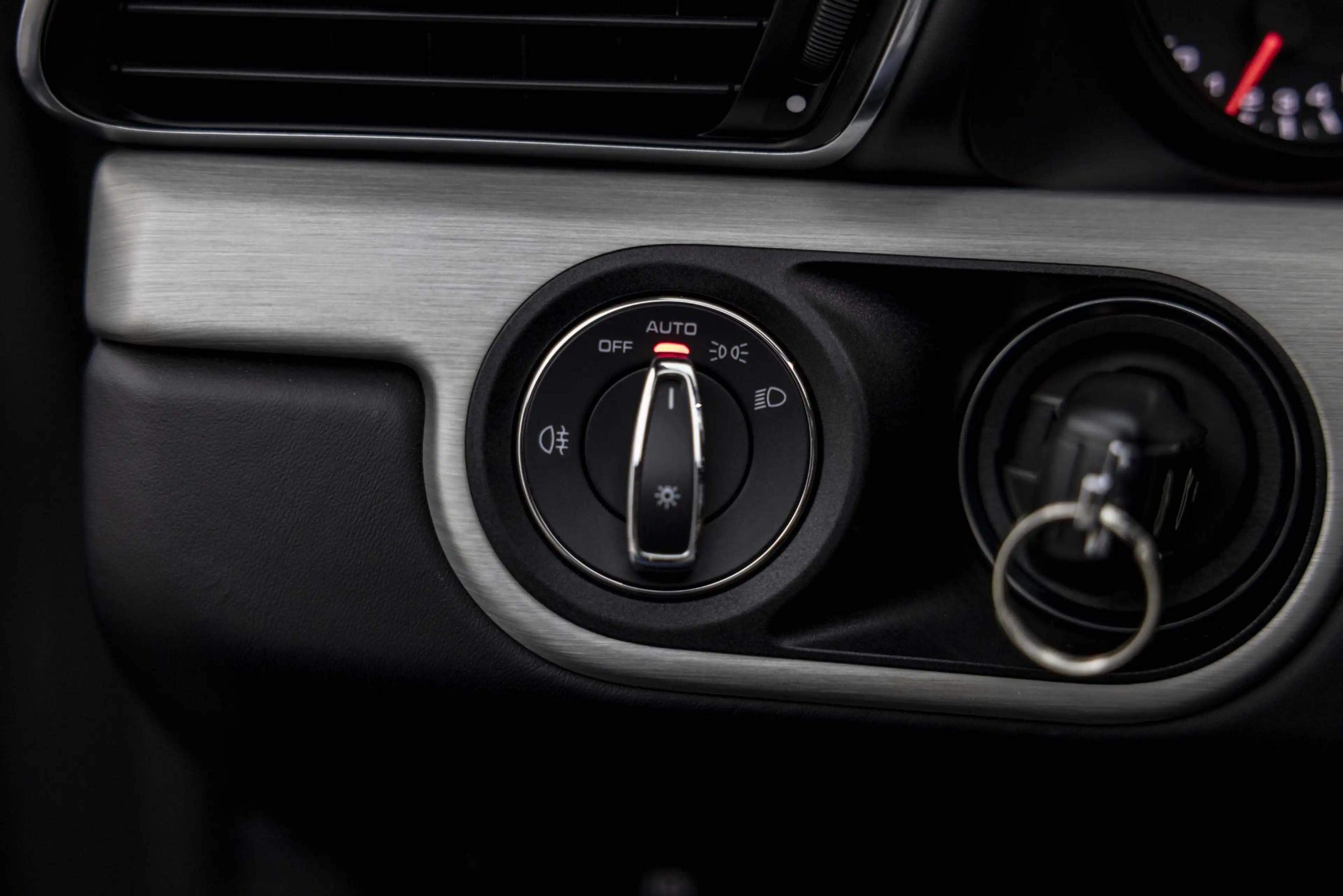 Porsche 991 991.2 - 3.0 CARRERA 4S CABRIO — photo 41