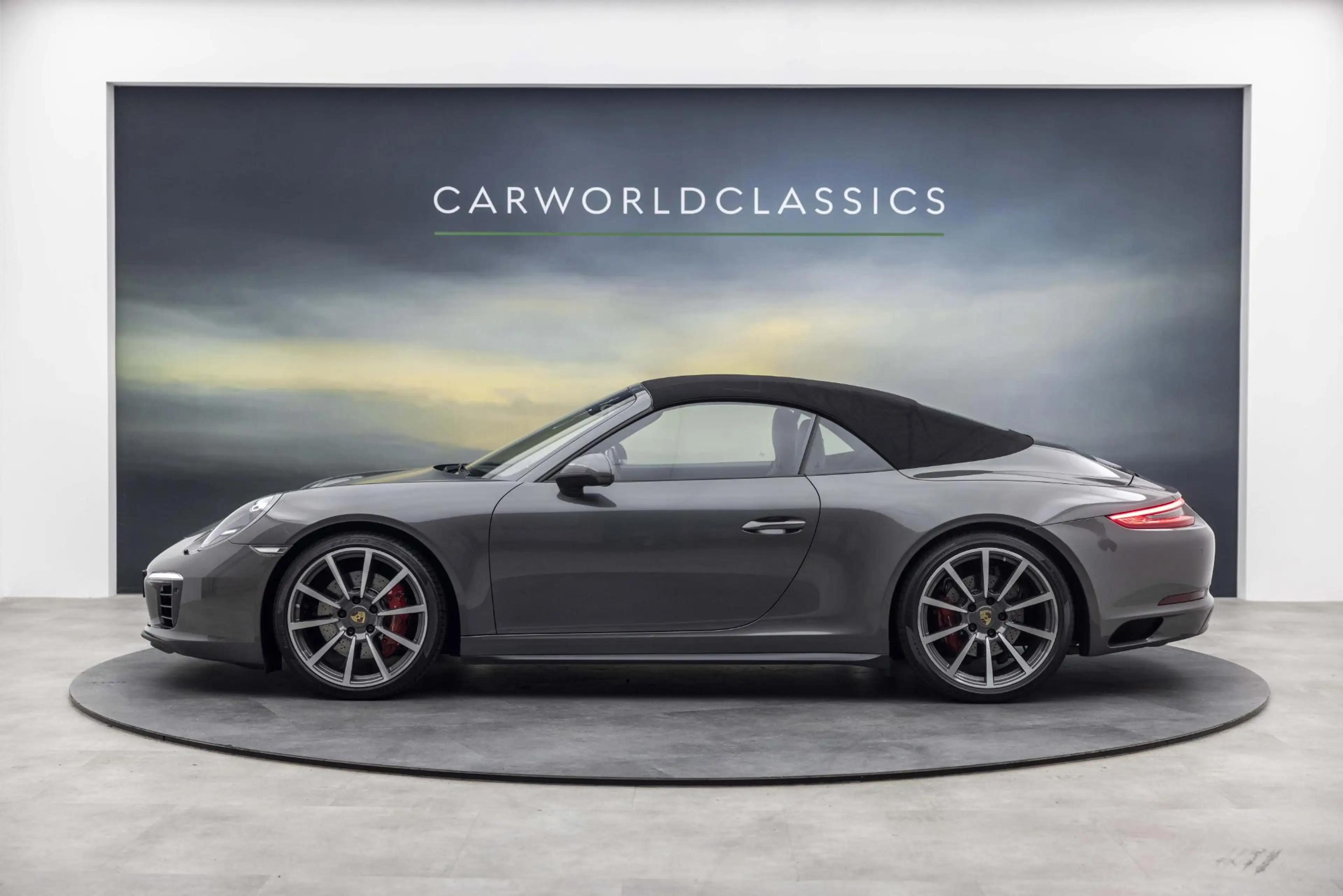Porsche 991 991.2 - 3.0 CARRERA 4S CABRIO — photo 17