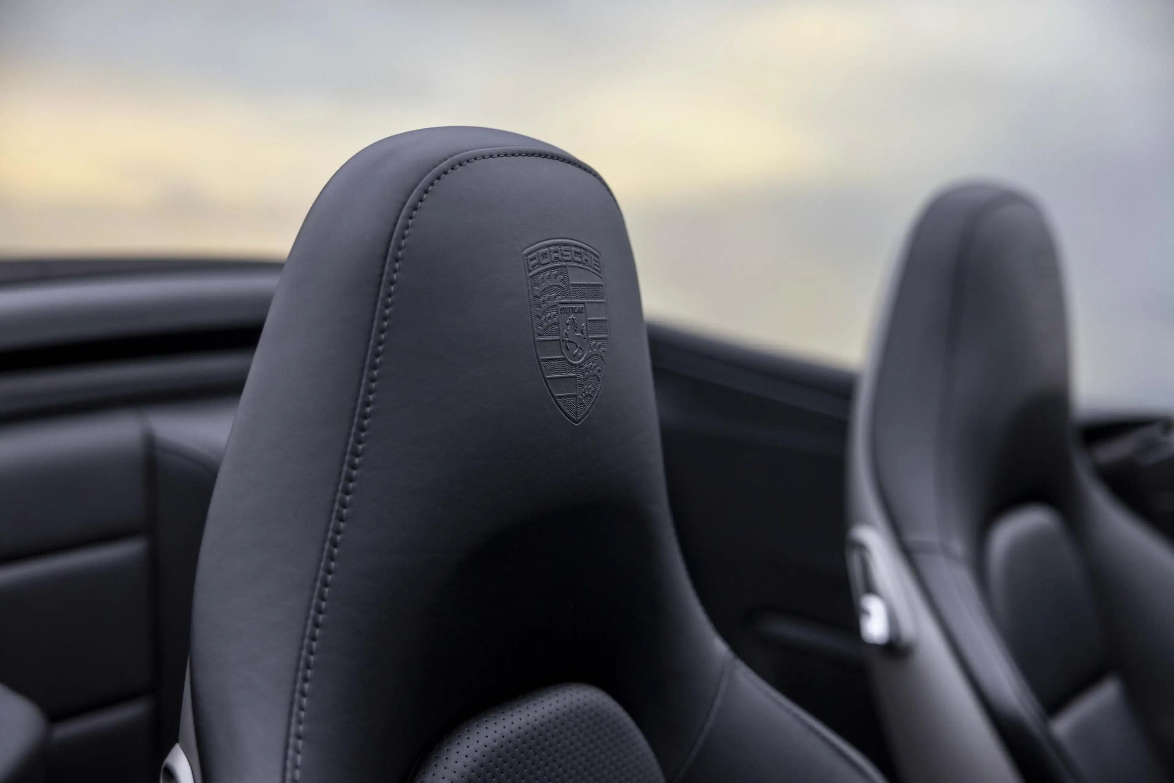 Porsche 991 991.2 - 3.0 CARRERA 4S CABRIO — photo 35