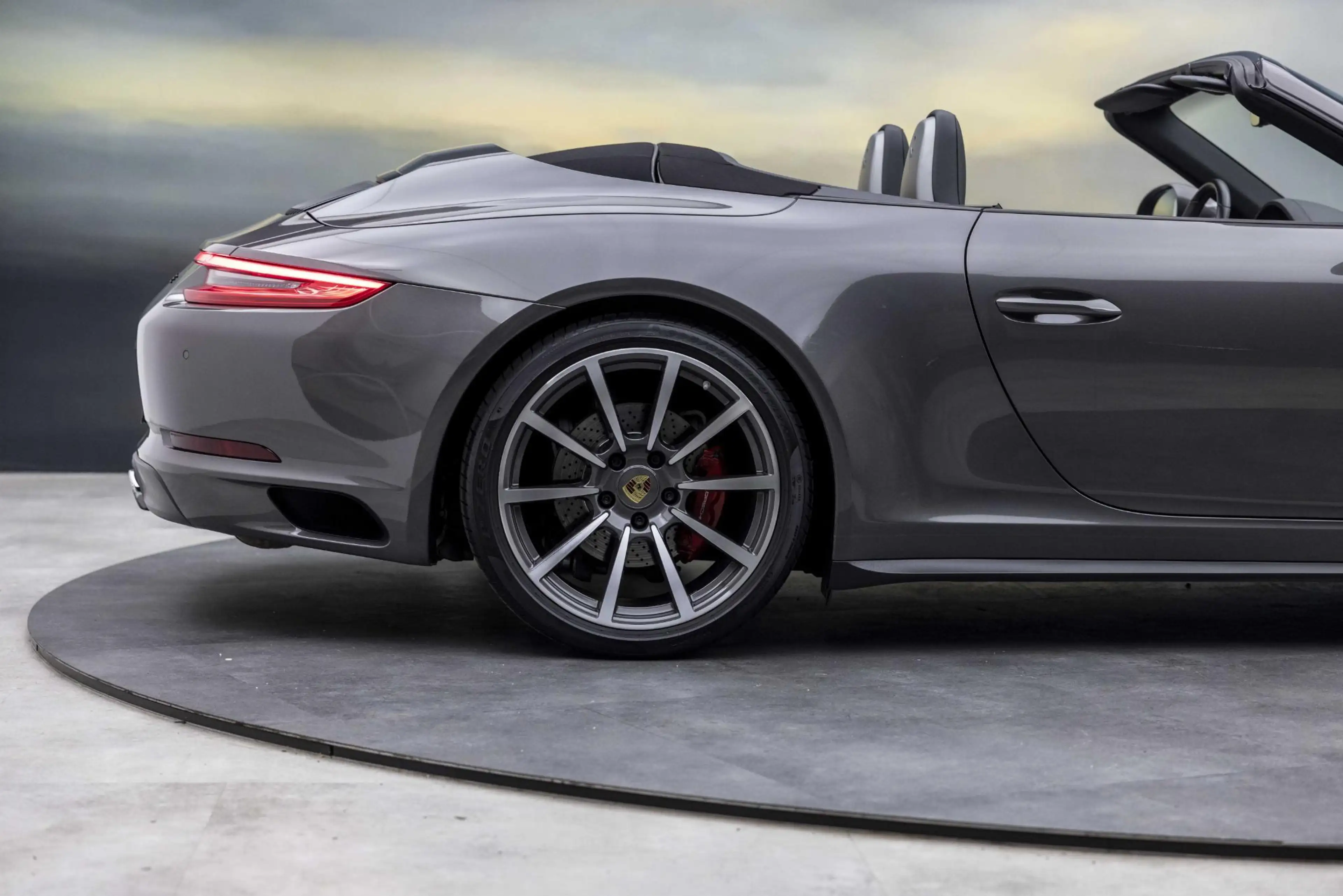 Porsche 991 991.2 - 3.0 CARRERA 4S CABRIO — photo 22