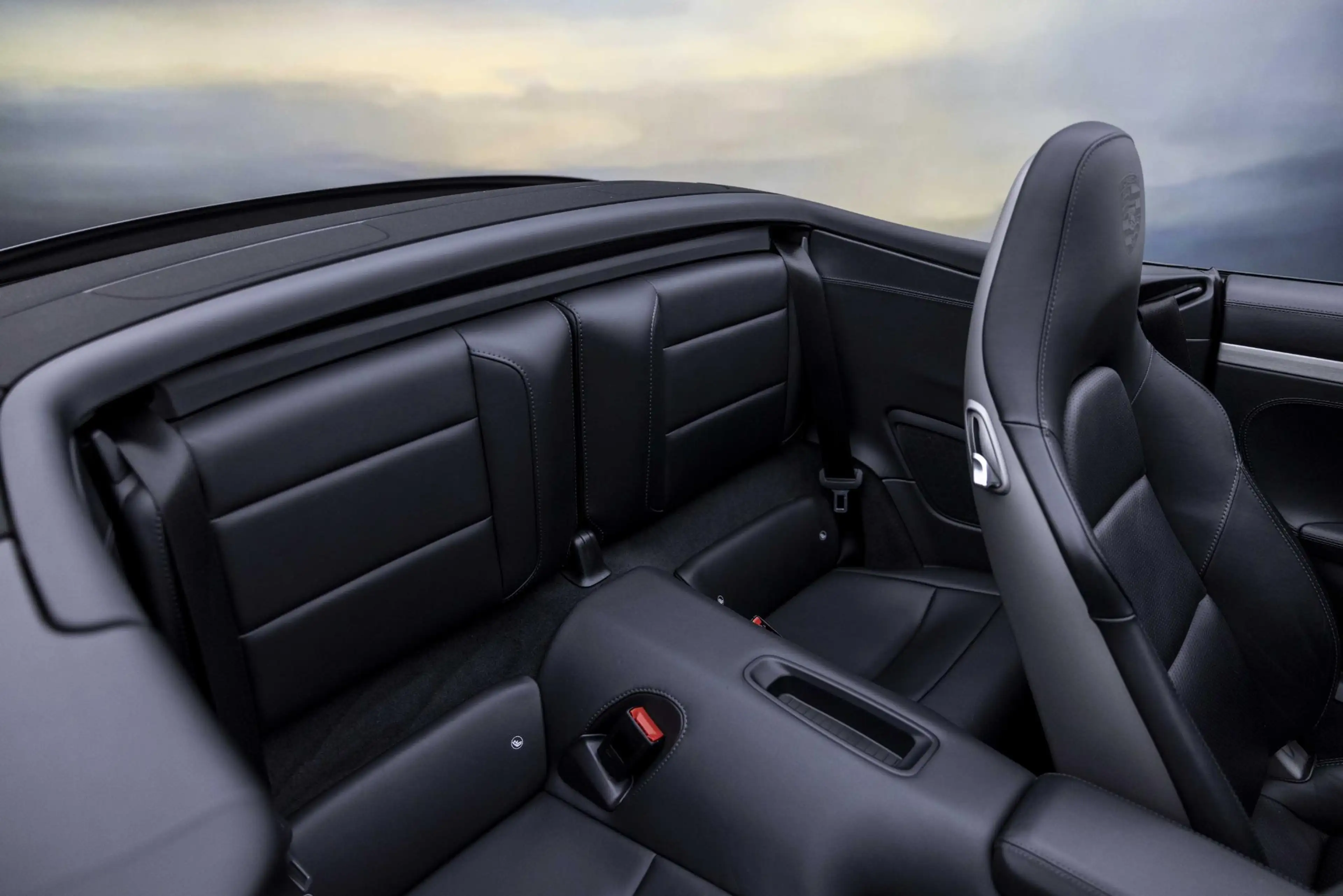 Porsche 991 991.2 - 3.0 CARRERA 4S CABRIO — photo 36