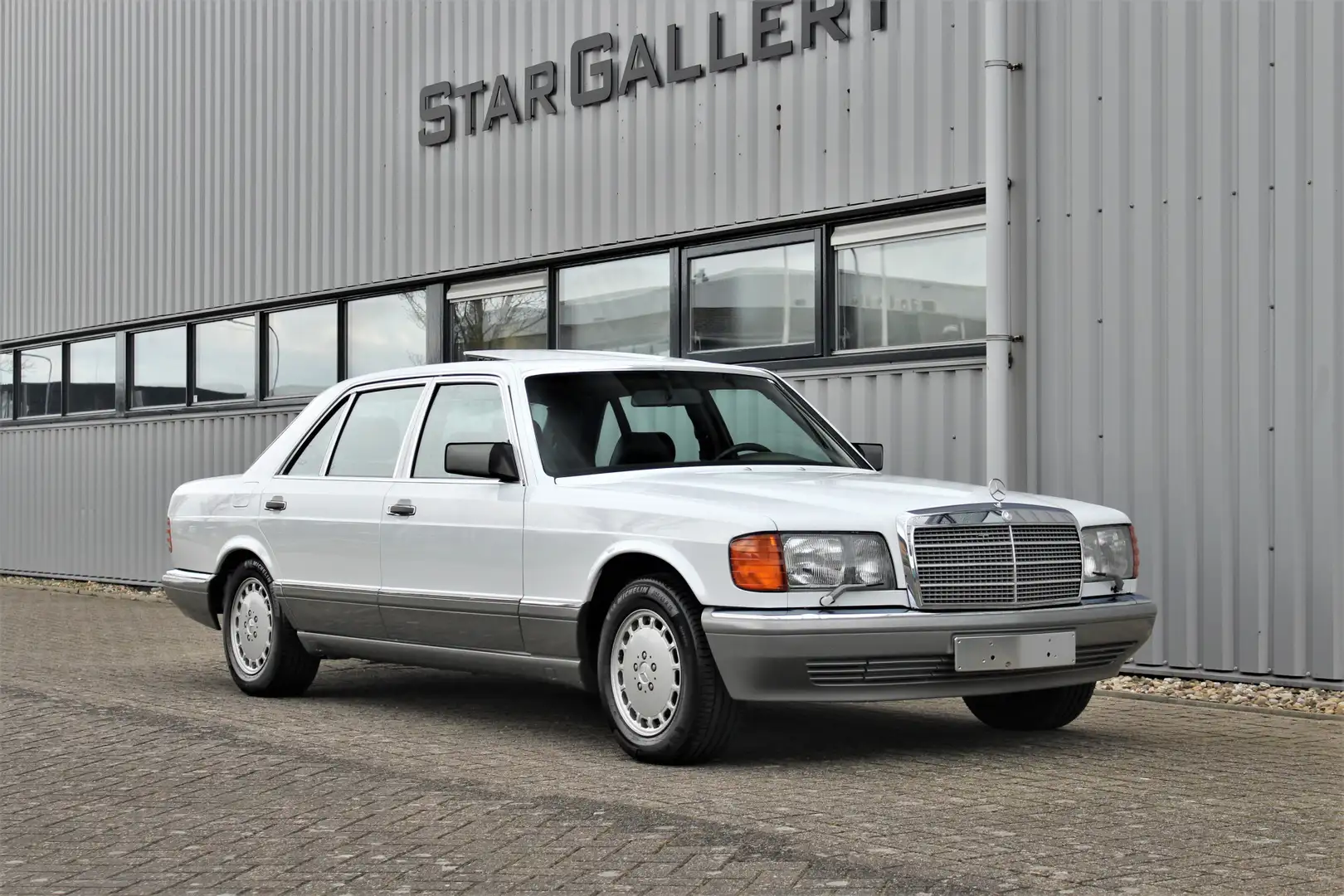 Mercedes-Benz S 560 SEL Youngtimer 121438km Wit - 1