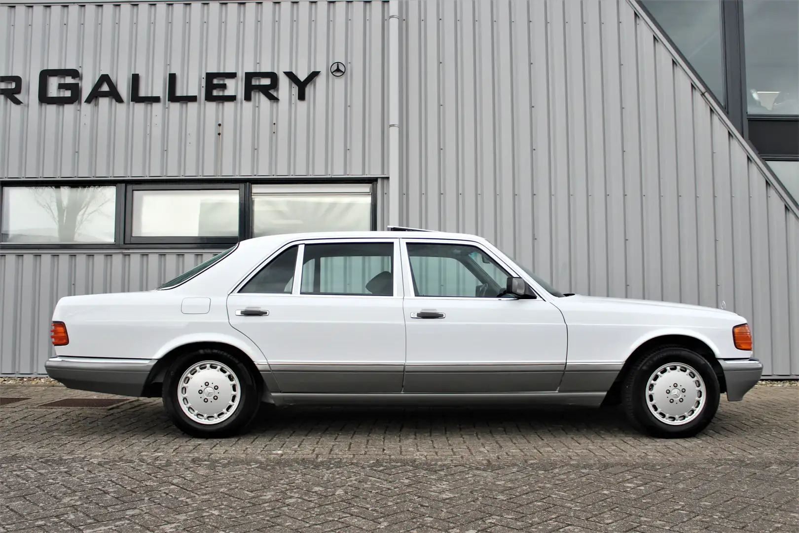 Mercedes-Benz S 560 SEL Youngtimer 121438km Wit - 2