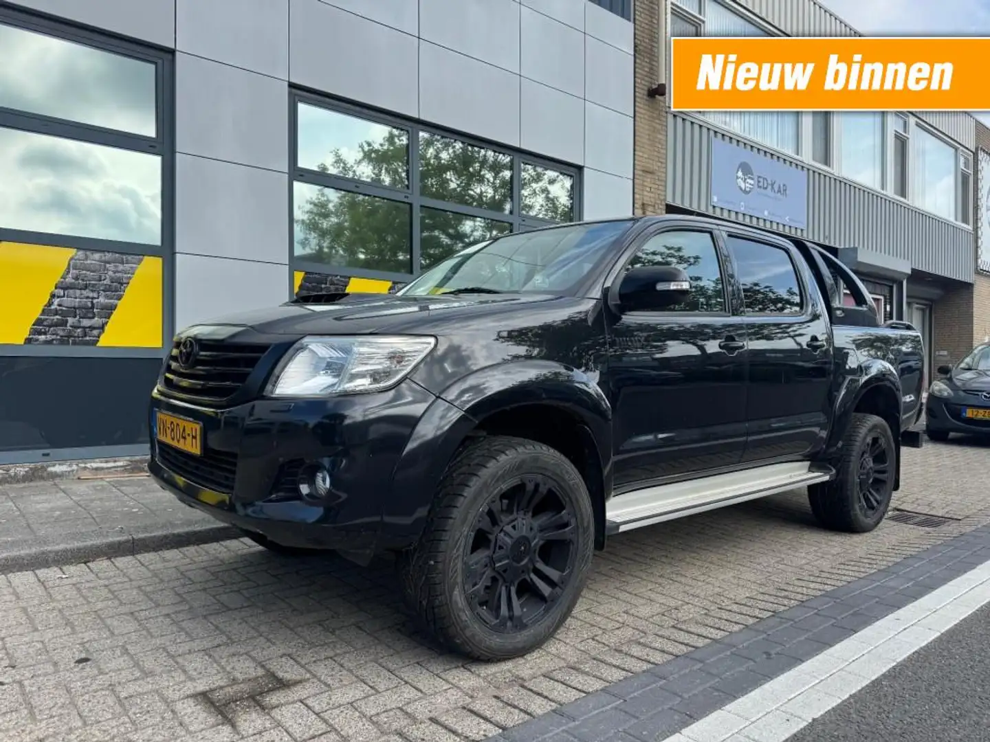 Toyota Hilux 3.0 D-4D SR DC 4WD AUT LEER 5 PERS CAMERA CLIMA AP Negru - 1