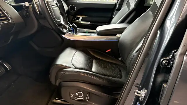 Land Rover Range Rover Sport view 10