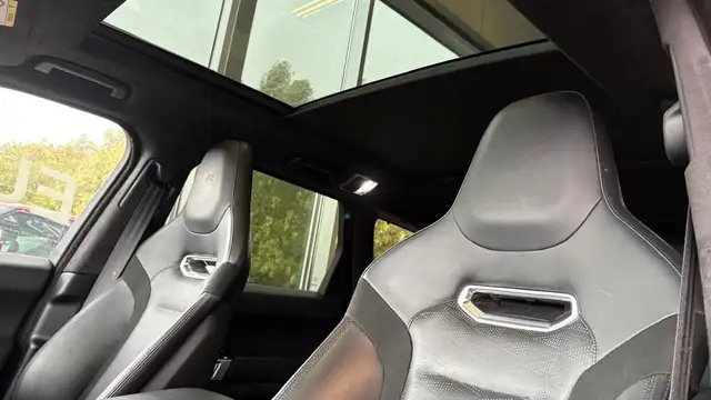 Land Rover Range Rover Sport view 11