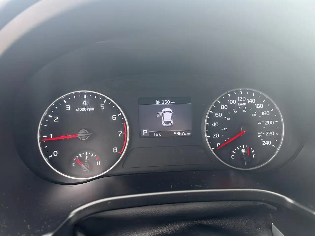 Kia Seltos снимка Kia Seltos