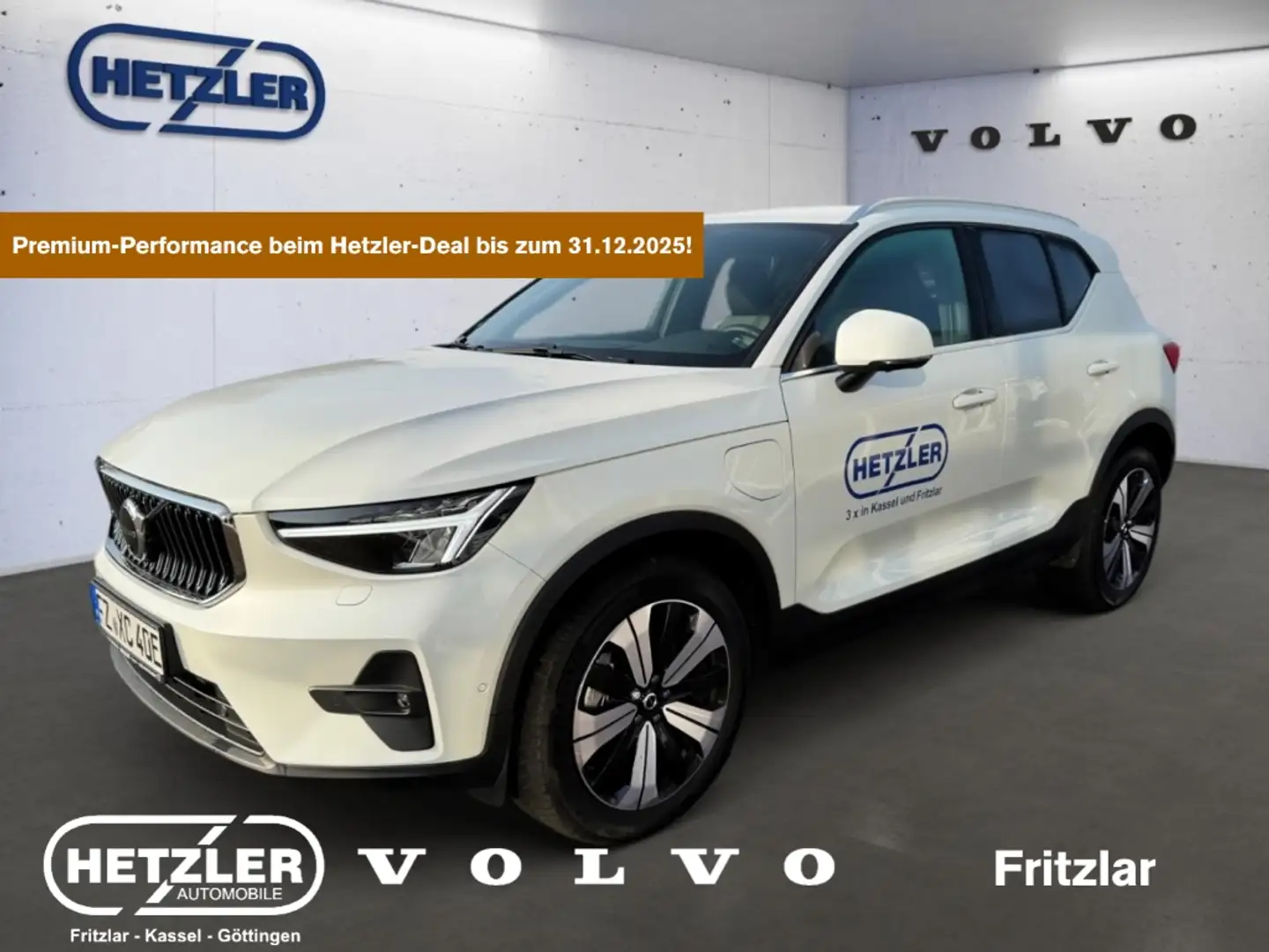 Volvo XC40 Plus Bright Recharge Plug-In Hybrid 2WD T4 Twin En Alb - 1