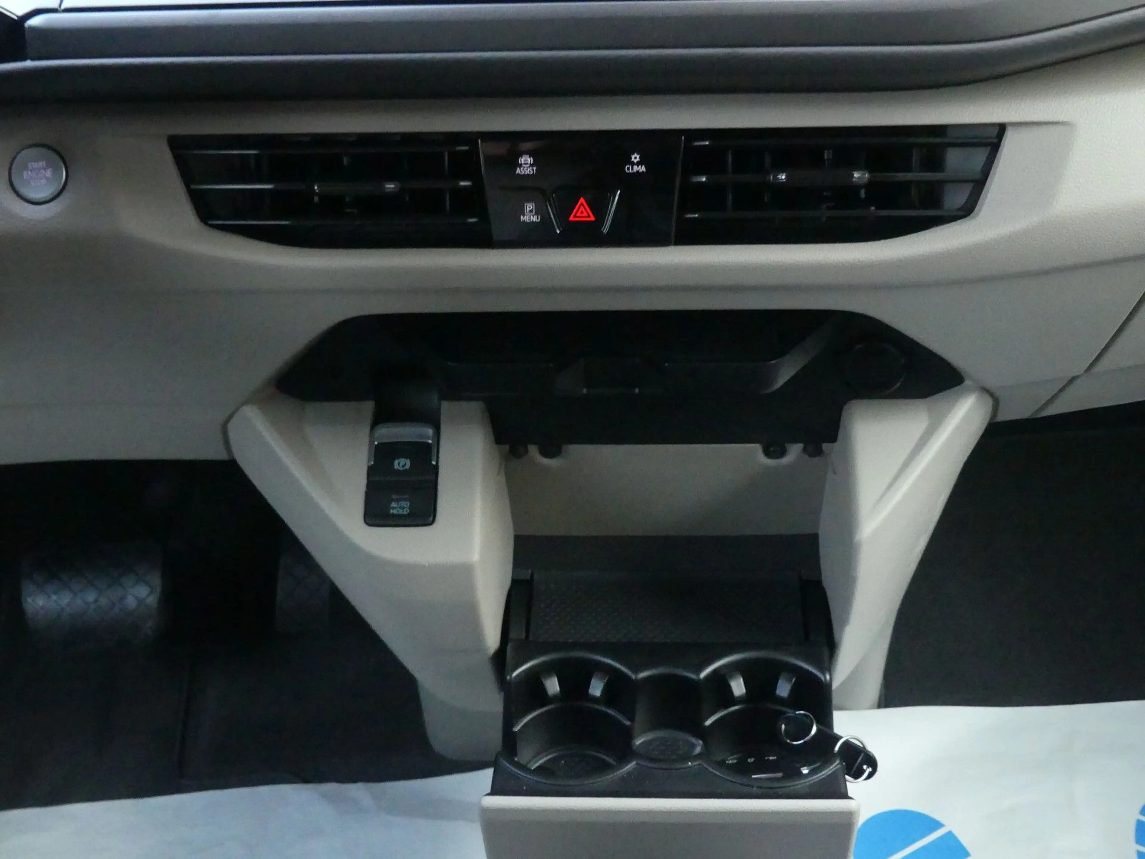 Volkswagen T7 California Beach Camper Ocean LED AHK Standhz — photo 13