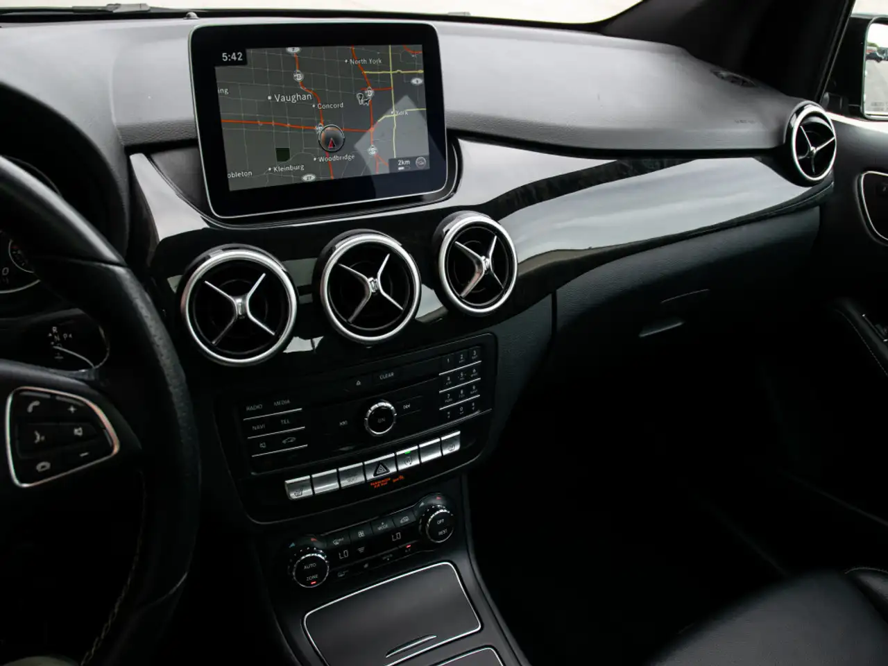 Mercedes-Benz B-Class fotografie Mercedes-Benz B-Class