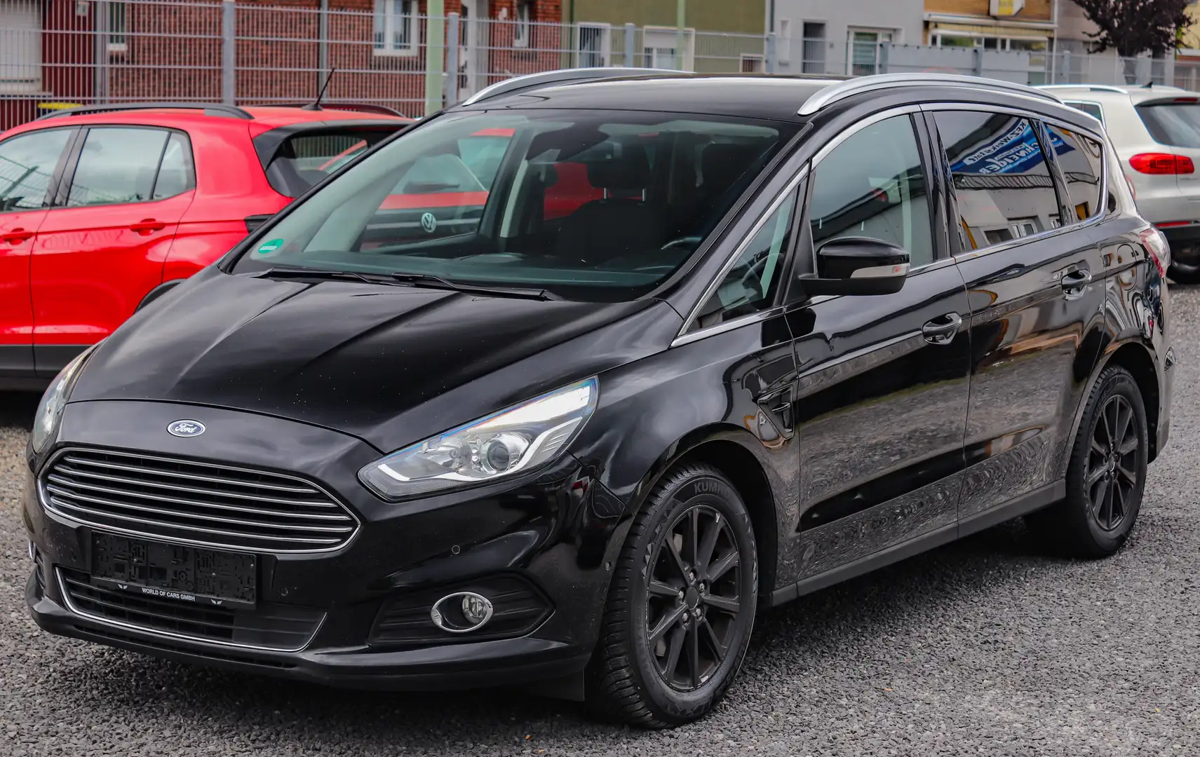 Ford S-Max AUTOM*7-SITZE*KEYLESS*SPUR*TEMPO*PARKPILOT*KAMERA* Noir - 1