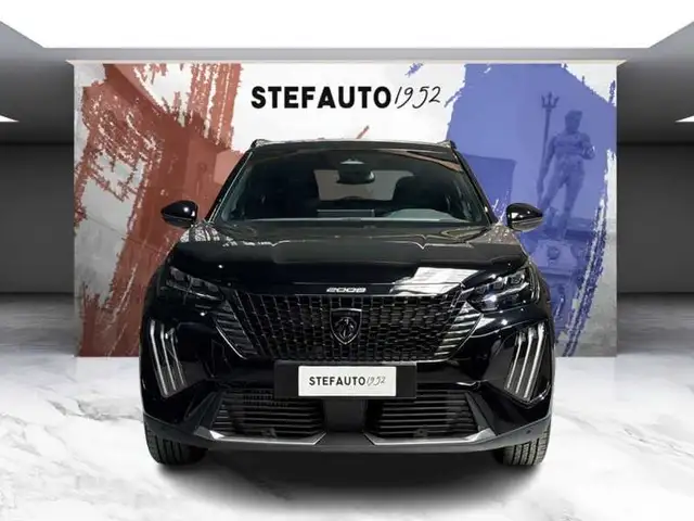 Peugeot 2008 view 4