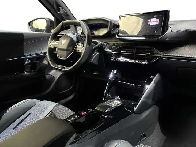 Peugeot 2008 view 15