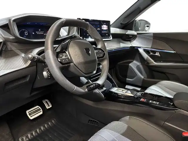 Peugeot 2008 view 11