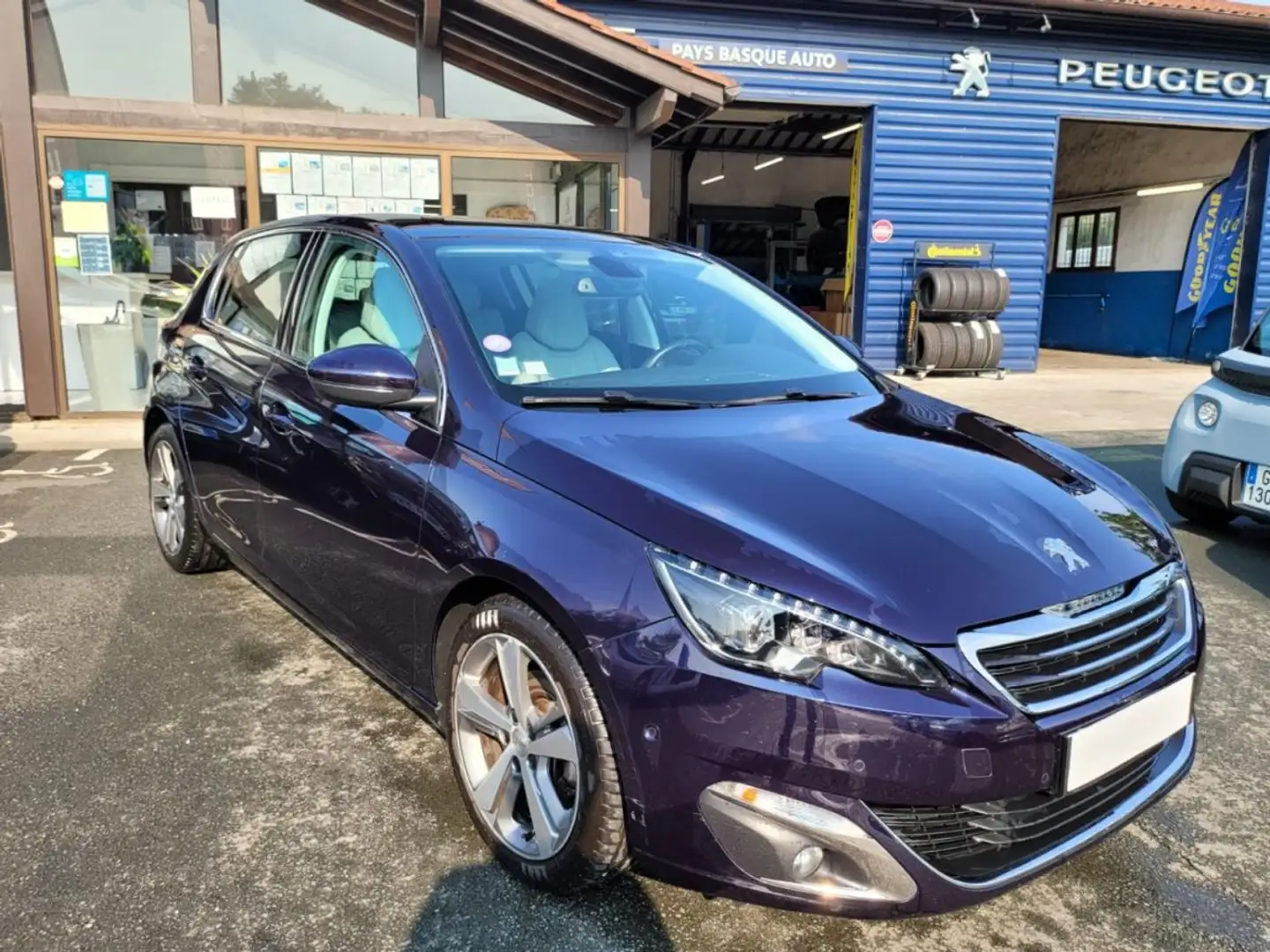 Peugeot 308 1.2 Puretech 130 EAT6 Féline Bleu - 1
