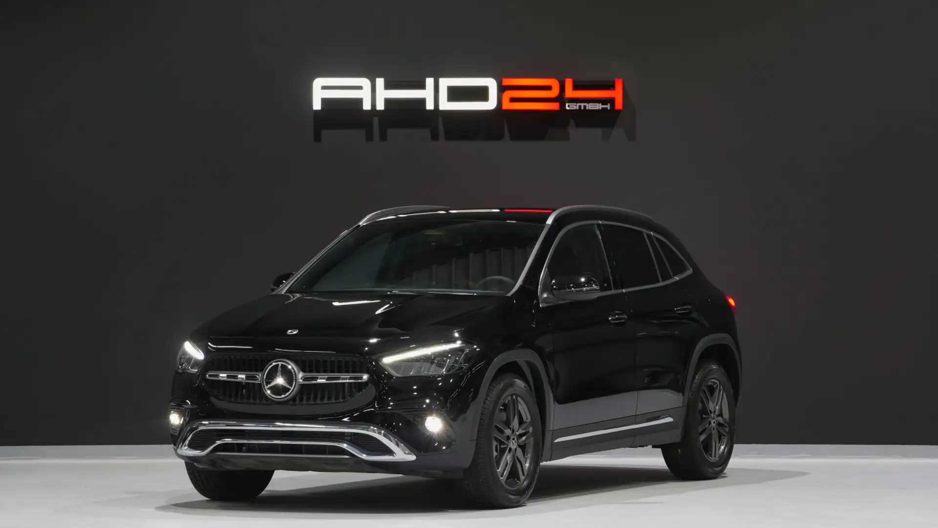 Mercedes-Benz GLA 250 GLA 250 4MATIC SUV Schwarz - 1
