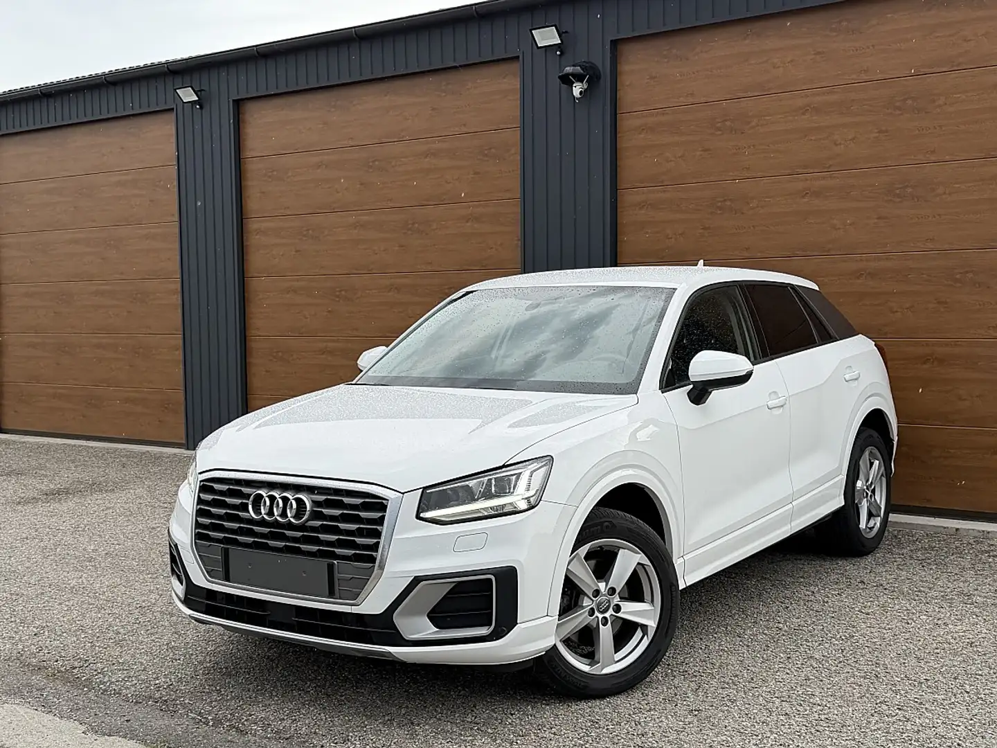 Audi Q2 Sport 1 Besitz Weiß - 2