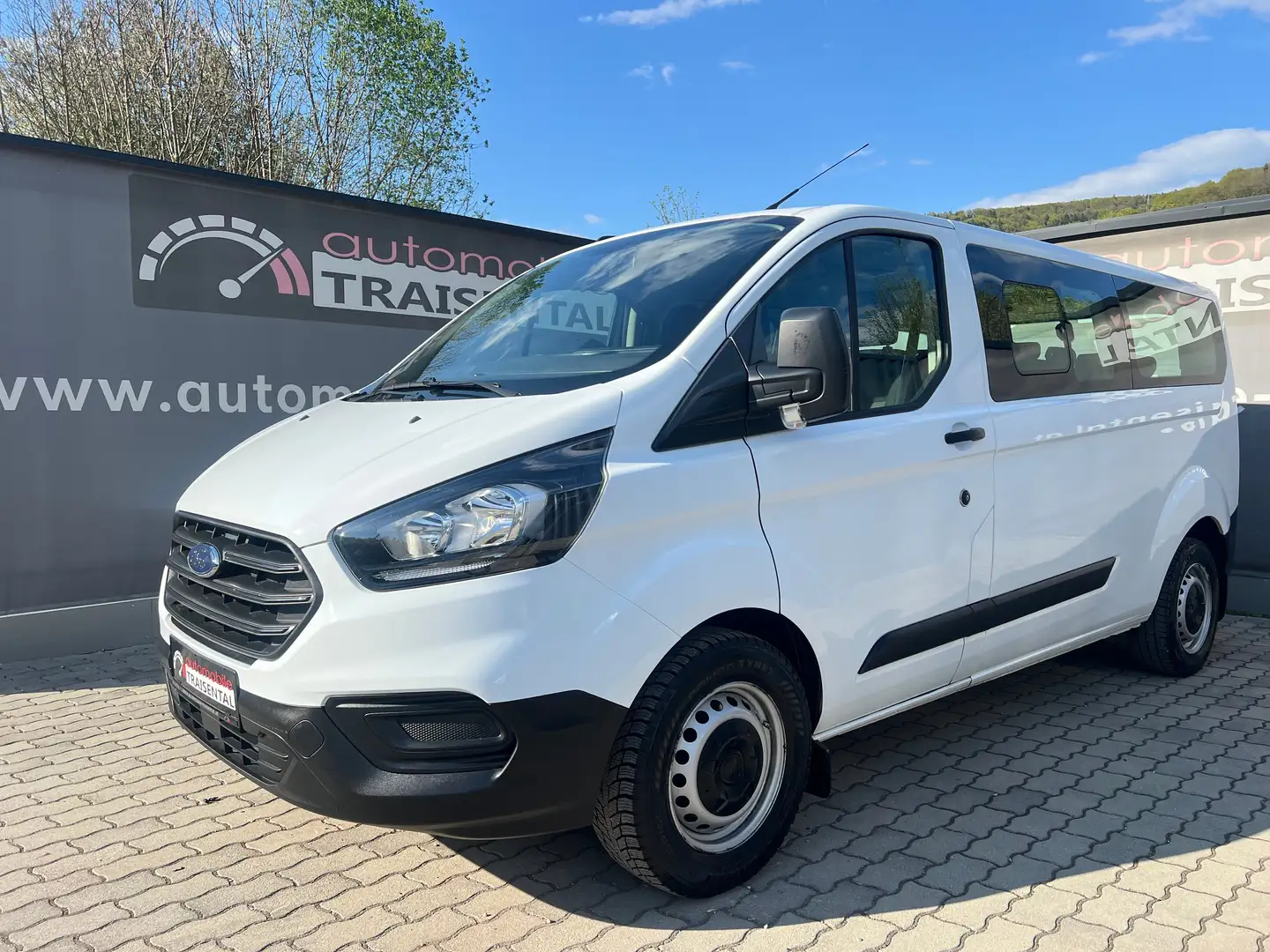 Ford Transit Custom 9 Sitze 320 L2 mit AHK Weiß - 1