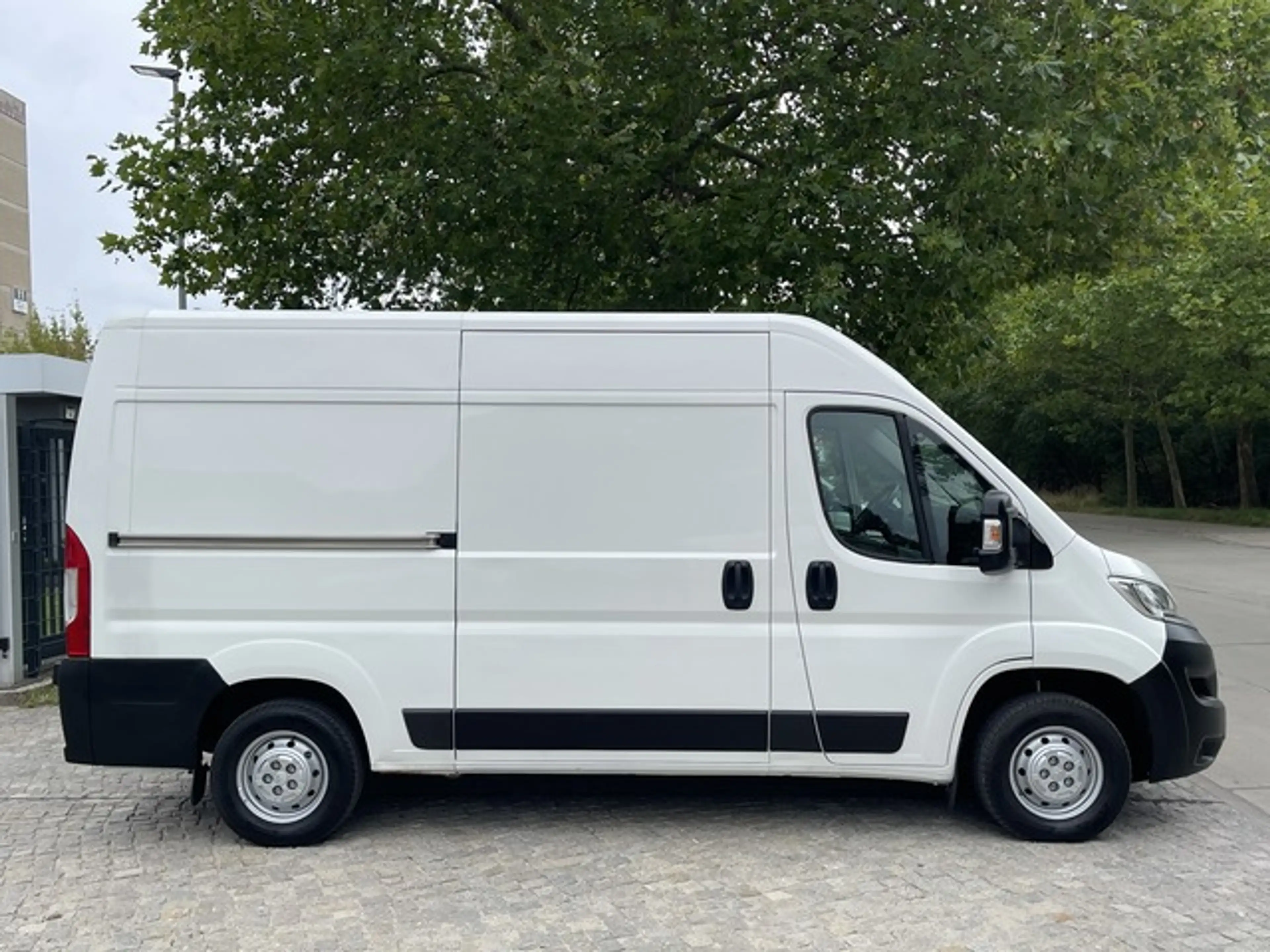 Citroen Jumper 33 L2H2 2.0 BlueHDi 160 1HAND*Klima*AHK — photo 4