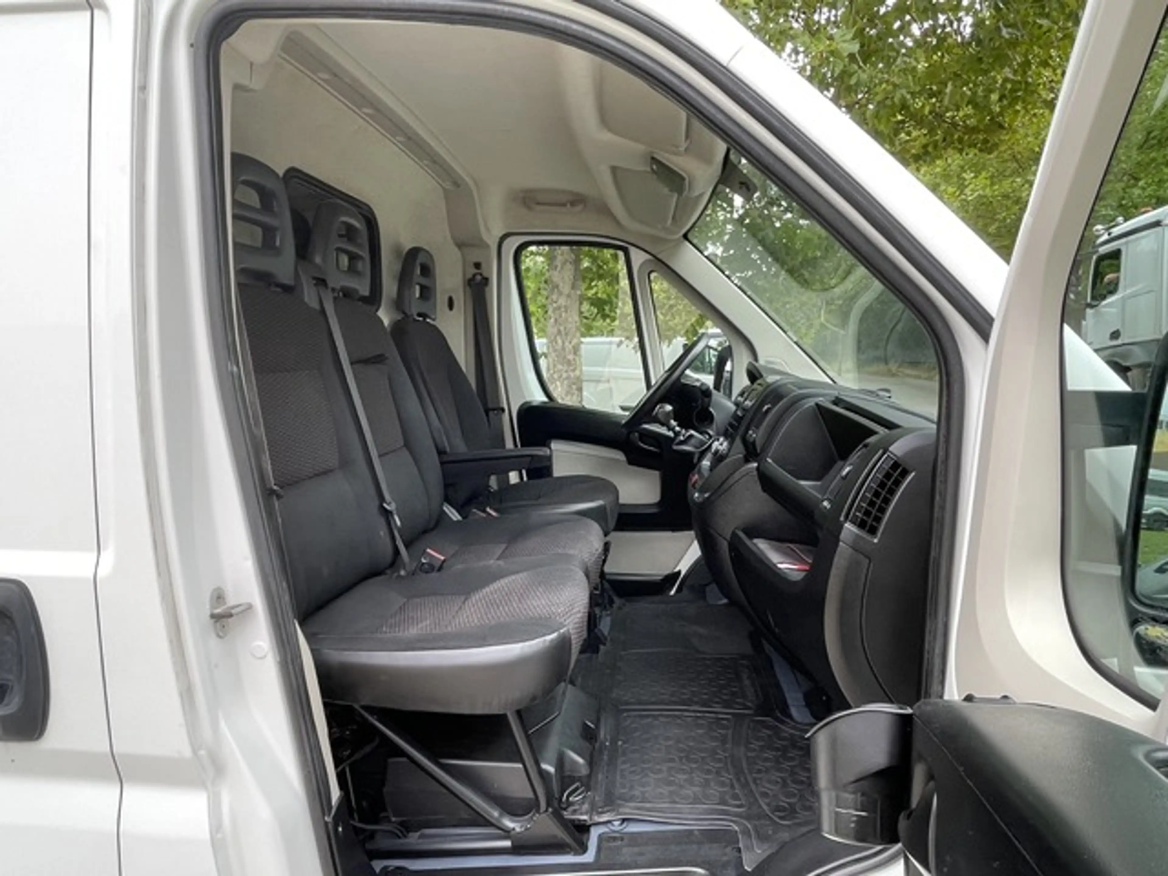 Citroen Jumper 33 L2H2 2.0 BlueHDi 160 1HAND*Klima*AHK — photo 13