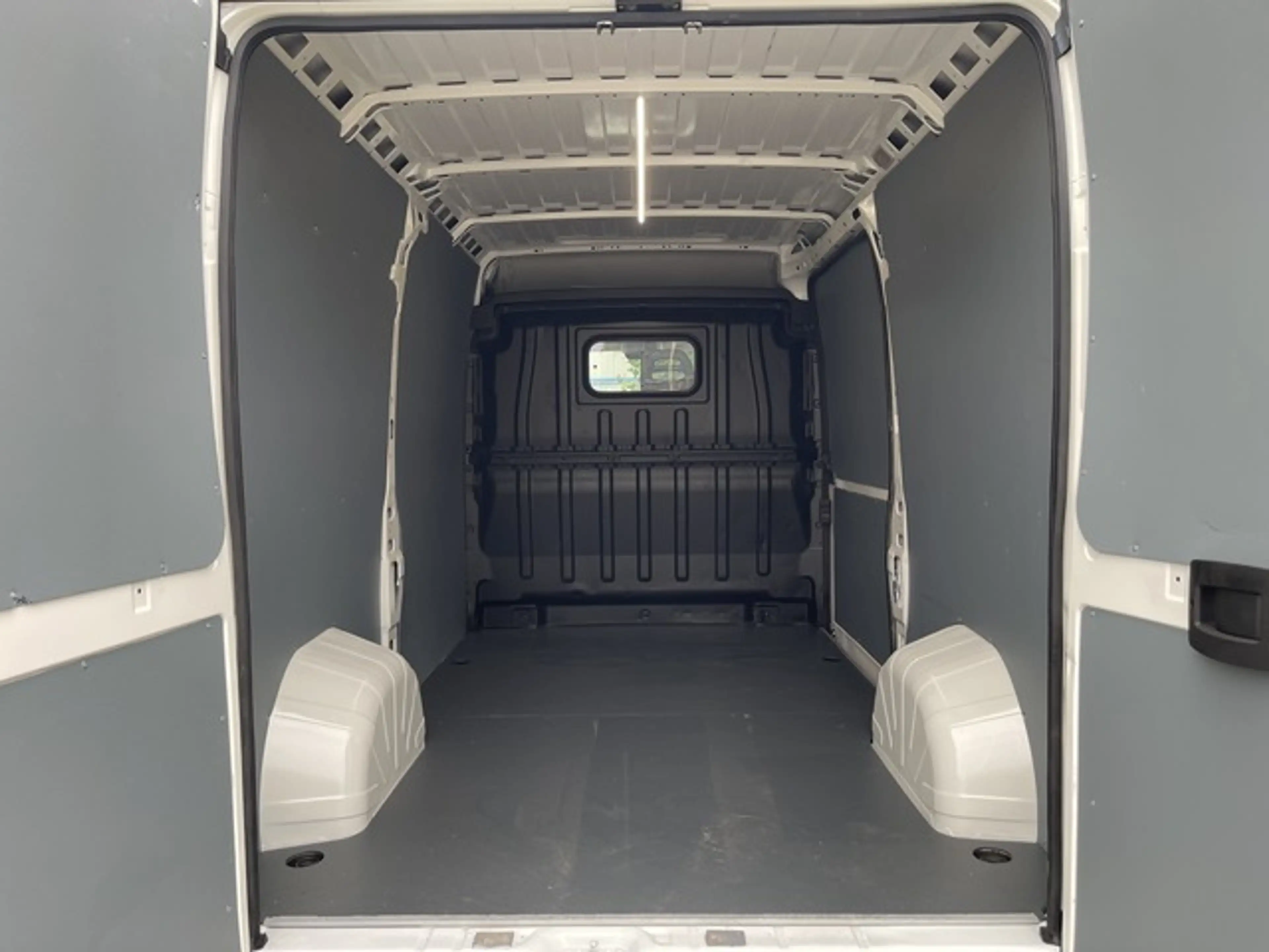 Citroen Jumper 33 L2H2 2.0 BlueHDi 160 1HAND*Klima*AHK — photo 9