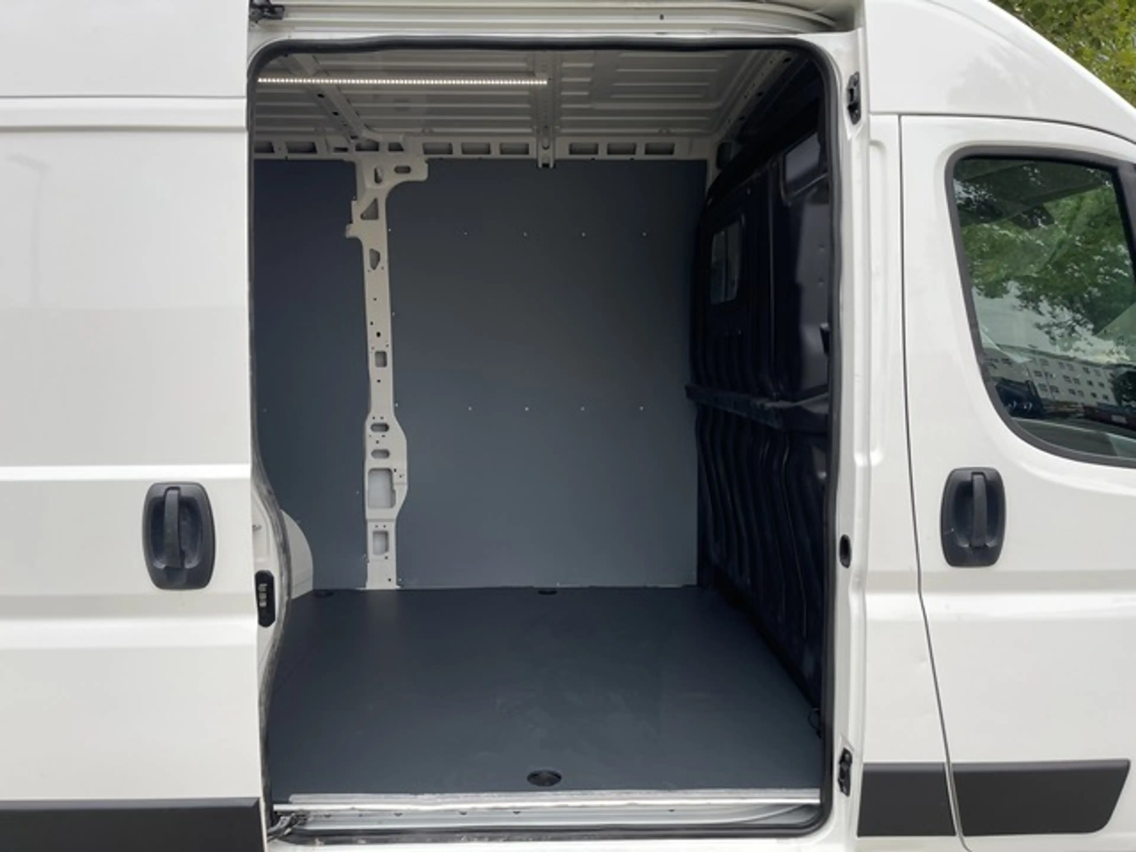 Citroen Jumper 33 L2H2 2.0 BlueHDi 160 1HAND*Klima*AHK — photo 10