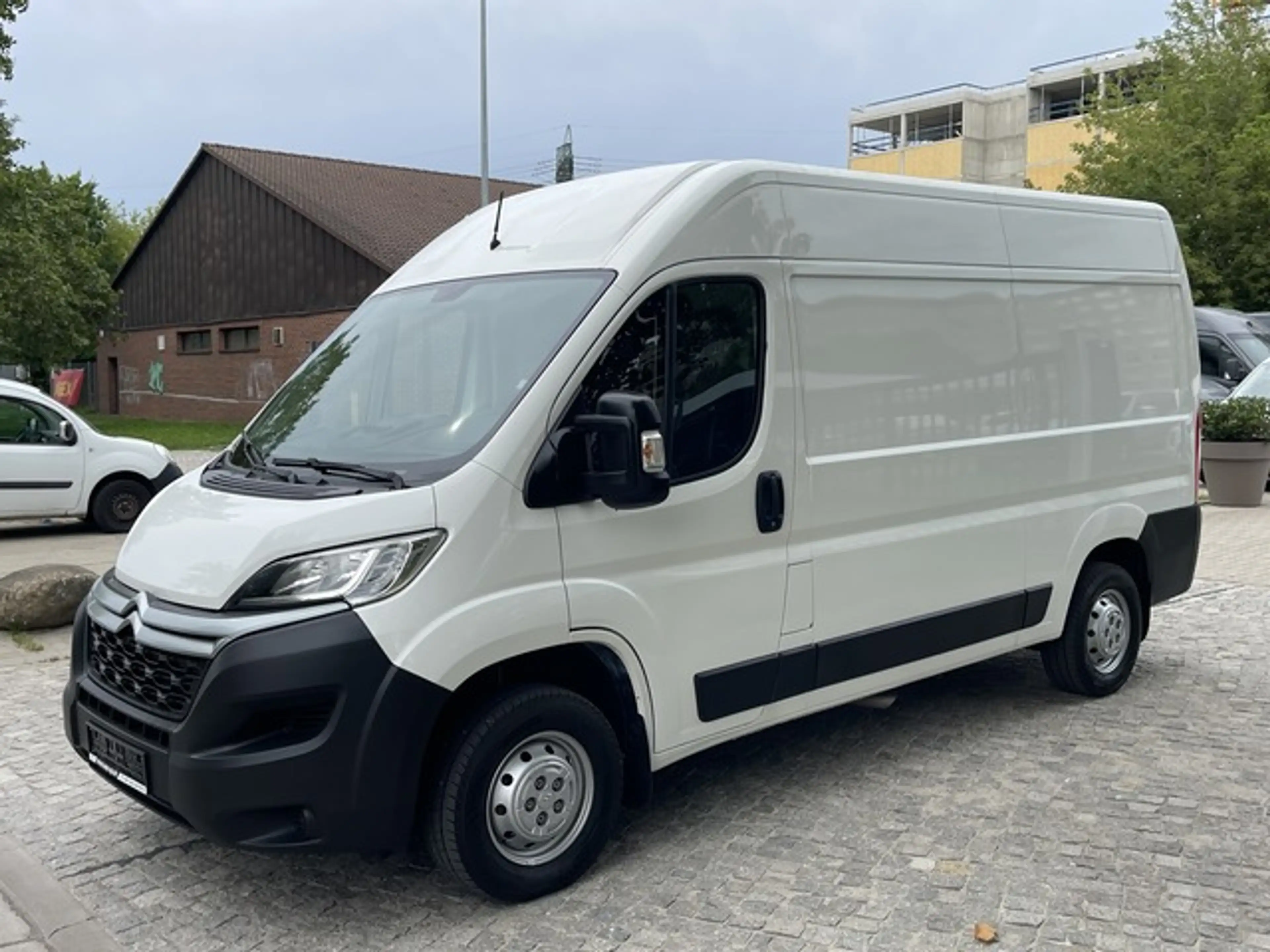 Citroen Jumper 33 L2H2 2.0 BlueHDi 160 1HAND*Klima*AHK