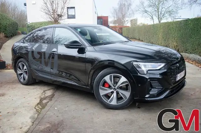 Audi Q8 E-Tron view 2