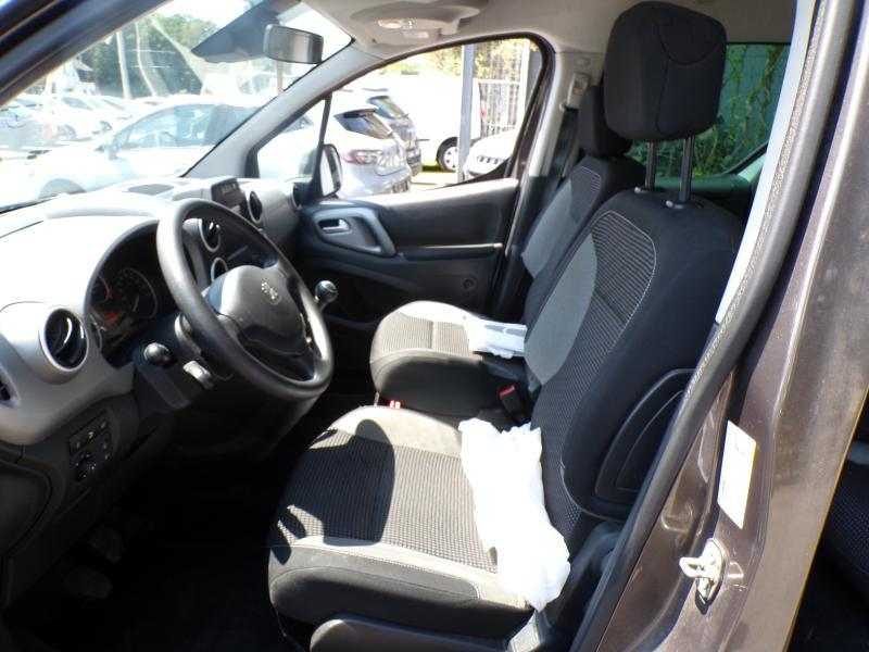 Peugeot Partner Teppee 1.2 110cv Gris 01/18 65482km Clim GPS Radio — photo 6