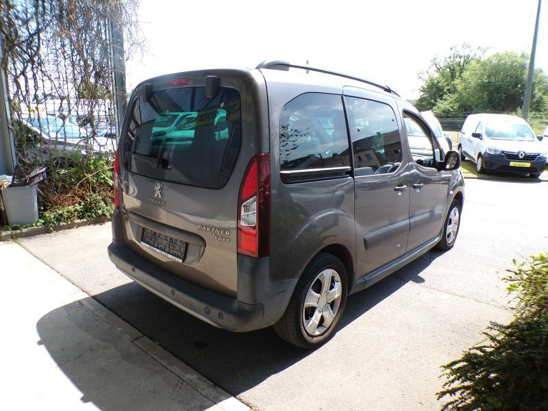 Peugeot Partner Teppee 1.2 110cv Gris 01/18 65482km Clim GPS Radio — photo 4