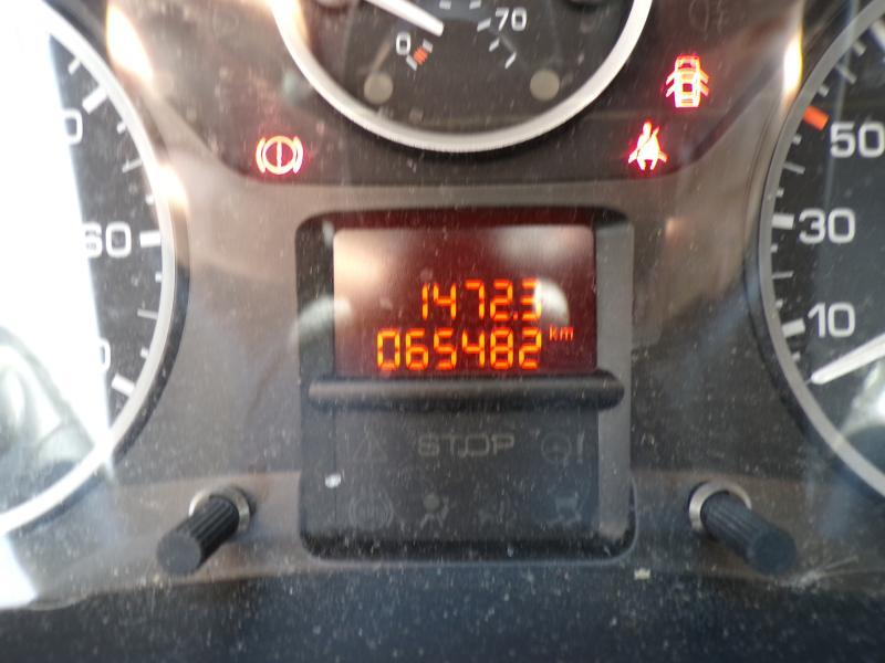 Peugeot Partner Teppee 1.2 110cv Gris 01/18 65482km Clim GPS Radio — photo 14