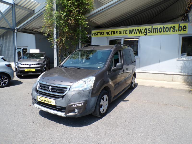 Peugeot Partner Teppee 1.2 110cv Gris 01/18 65482km Clim GPS Radio