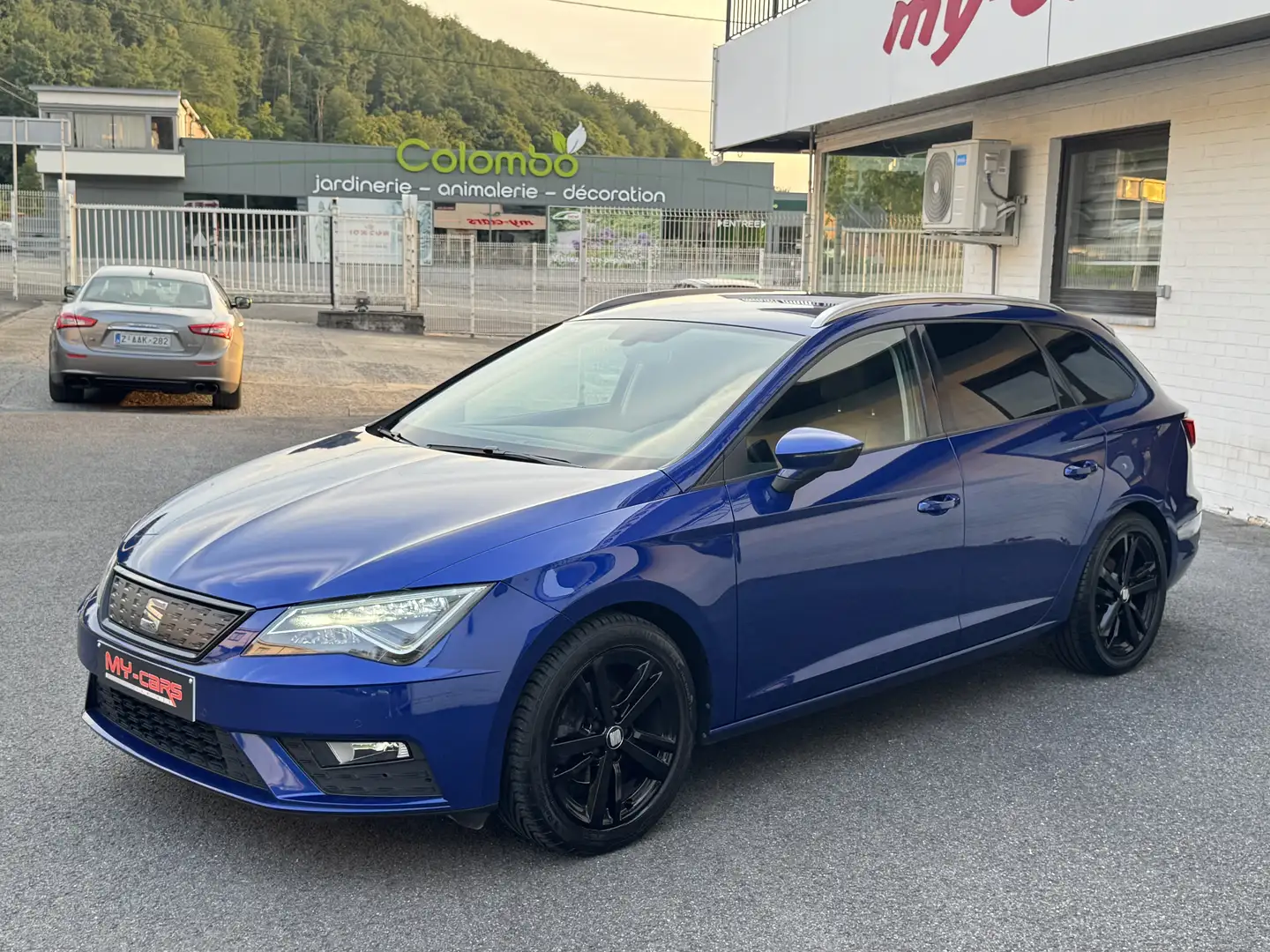 SEAT Leon ST 1.0 ESSENCE AUTOMATIQUE BLACK EDITION FULL Blauw - 1