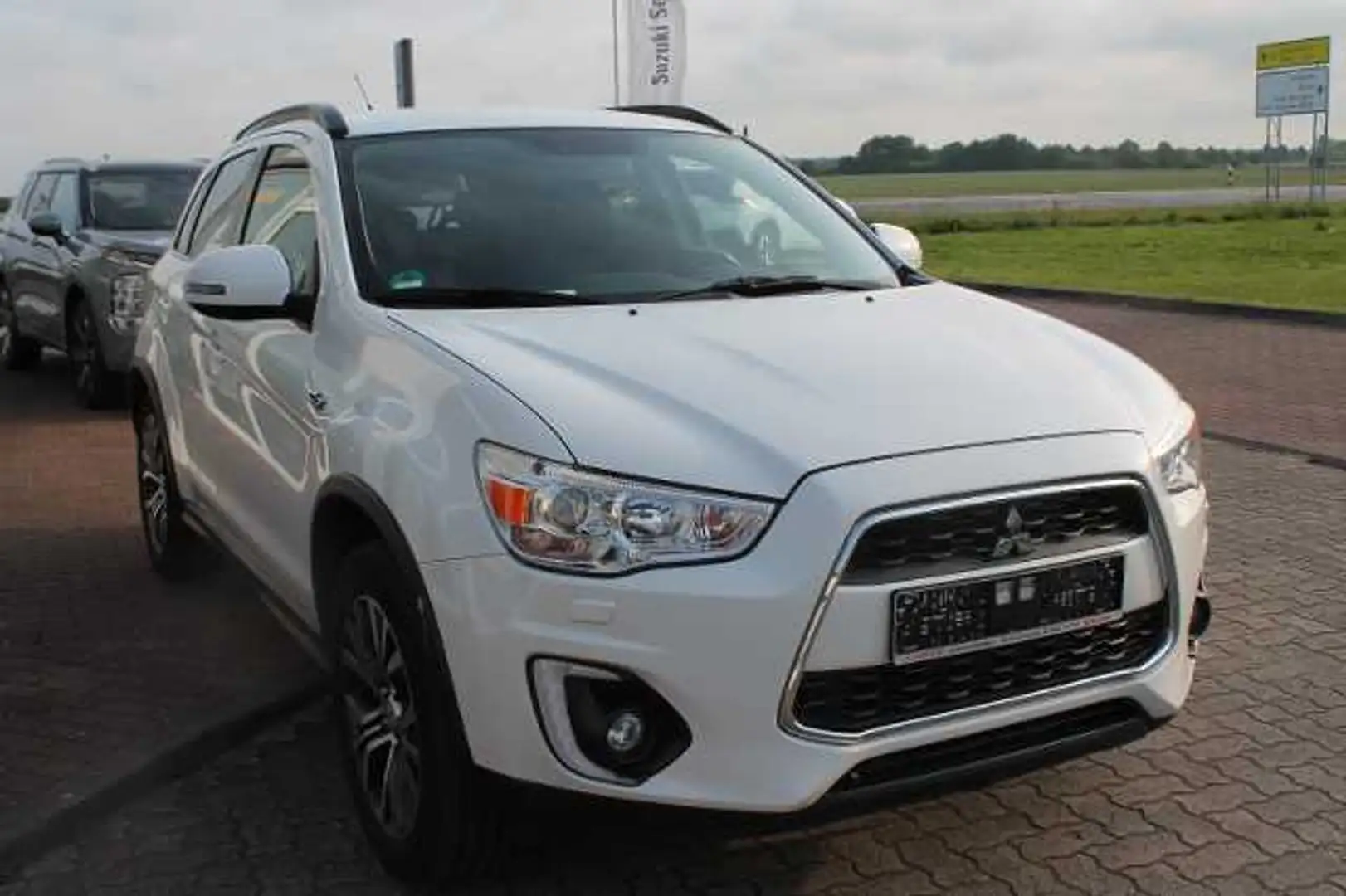Mitsubishi ASX SUV-Star+ 2.2 DI-D 4WD Blanco - 2