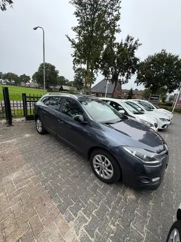Renault Megane view 2