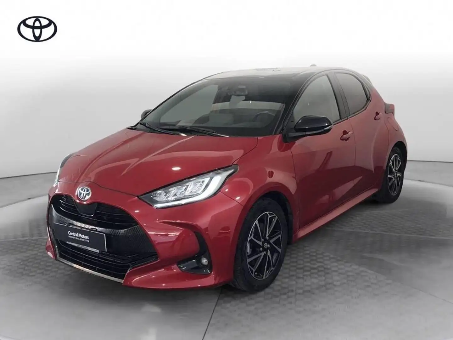 Toyota Yaris 1.5 hybrid Style Rosso - 1