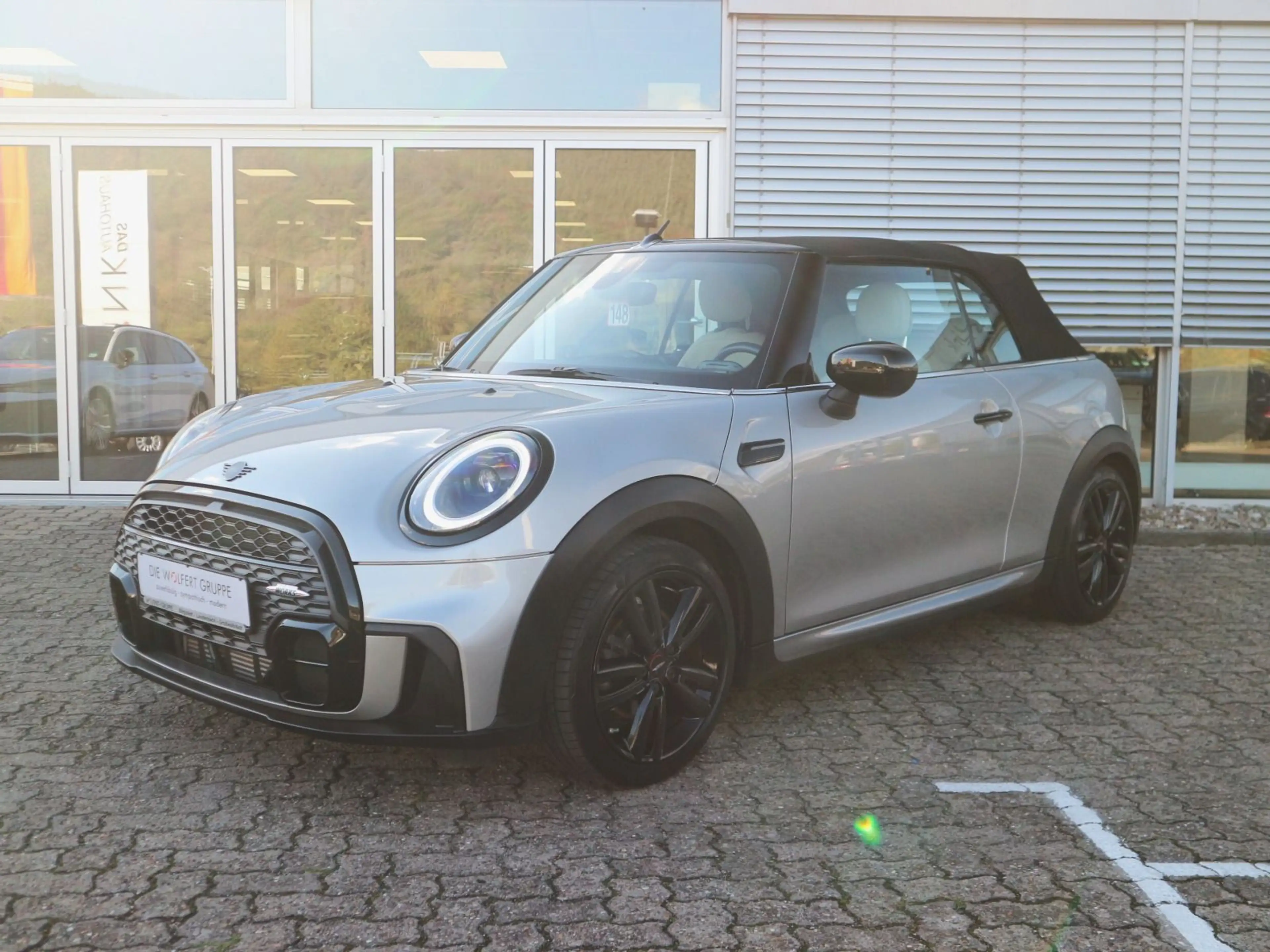 MINI Cooper Cabrio JCW Trim RFK NAVI CARPLAY — photo 2
