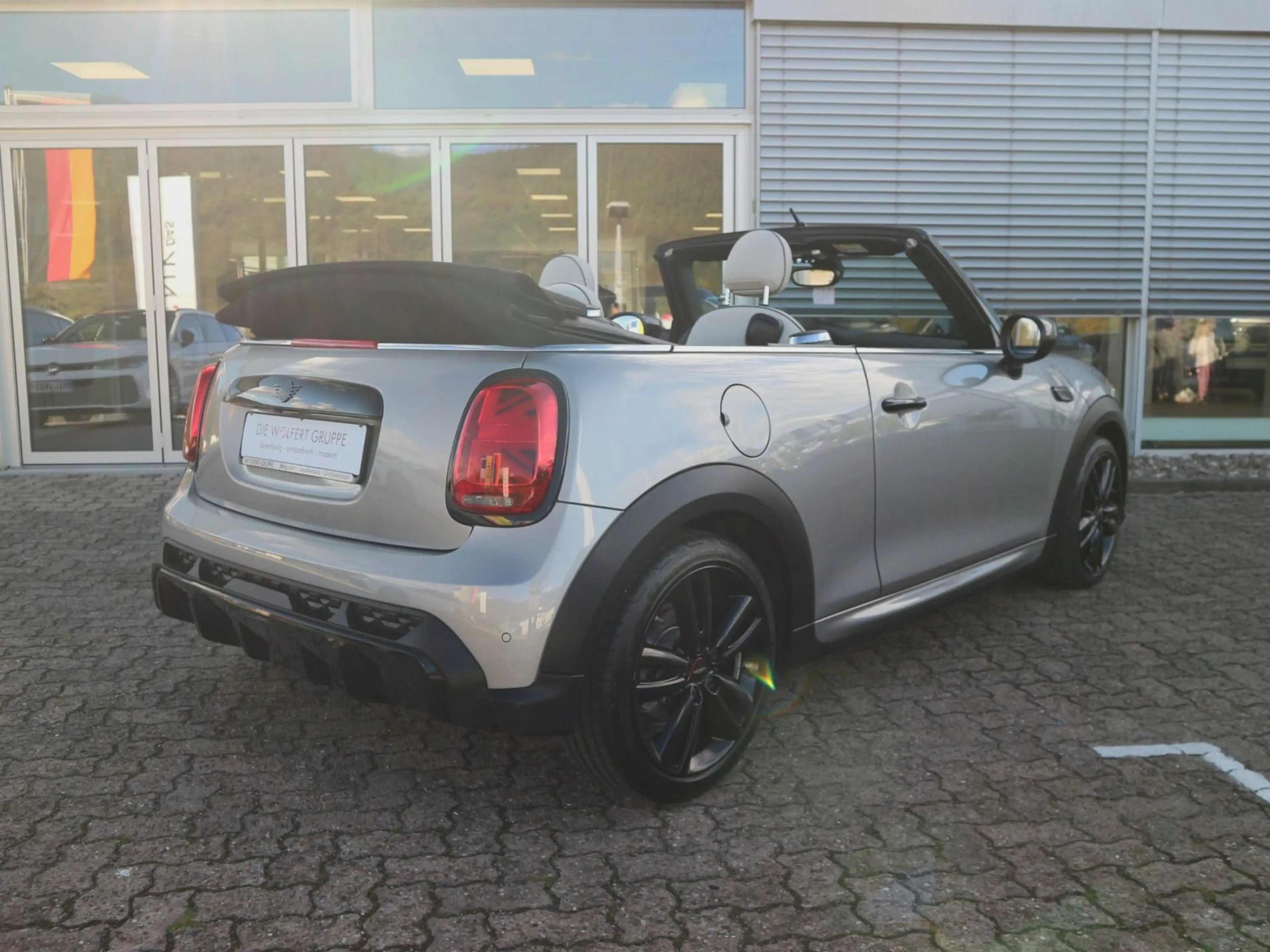 MINI Cooper Cabrio JCW Trim RFK NAVI CARPLAY — photo 8